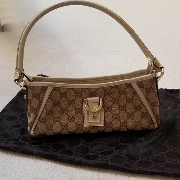 Gucci Handbags - Gucci Abbey Small Shoulder Bag